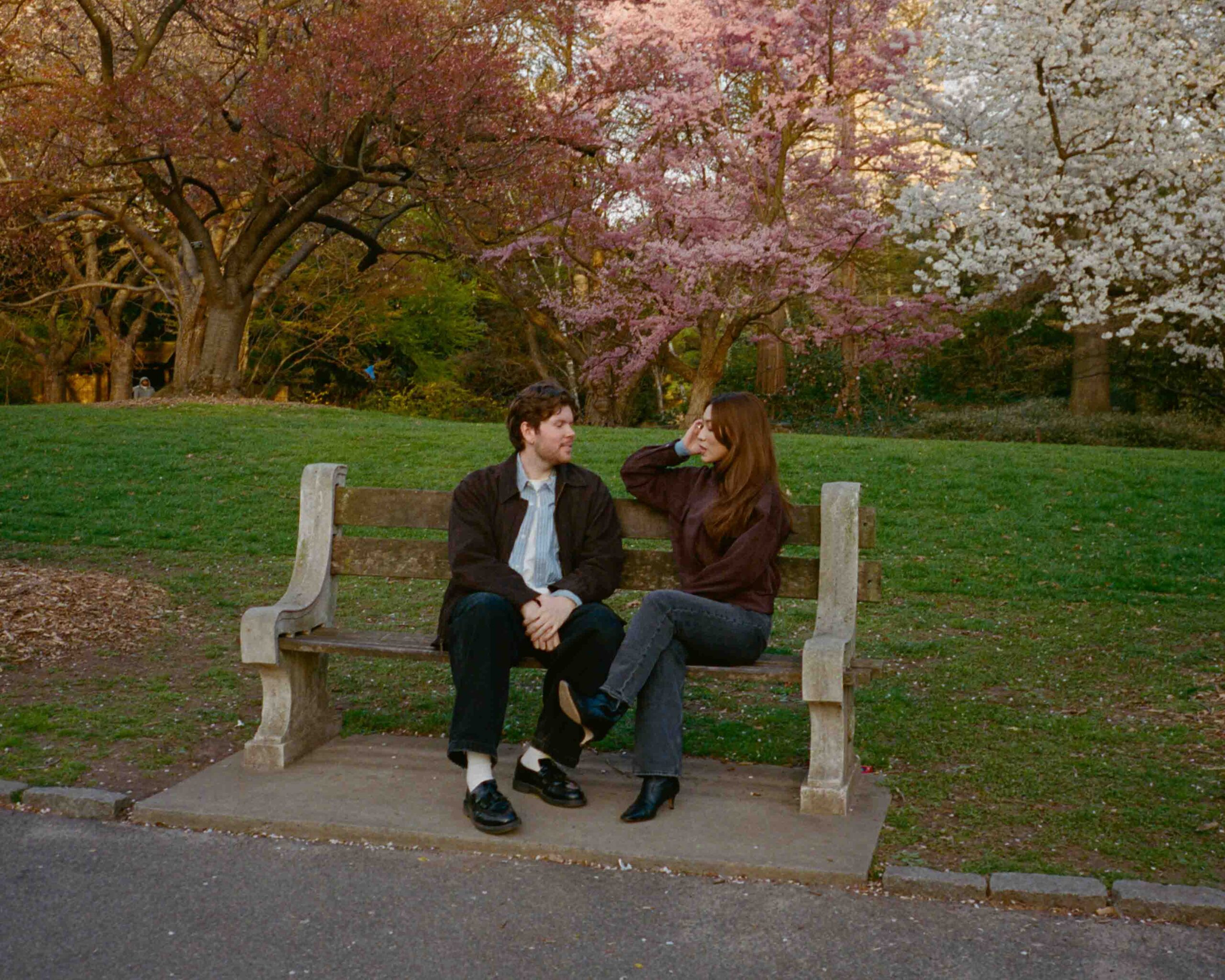 Ginnygraf_ZandA Engagement-108 Brooklyn Botanical Garden Engagement
